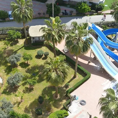 Best Location Crystal Garden Apartament *